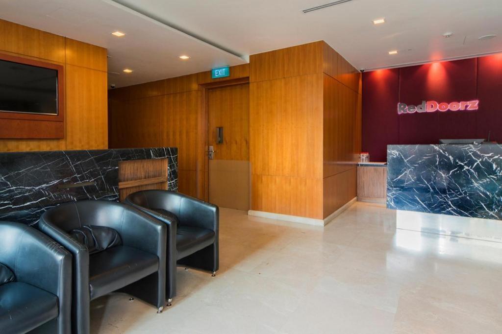 Reddoorz Premium @ Balestier Hotel Singapore Exterior photo