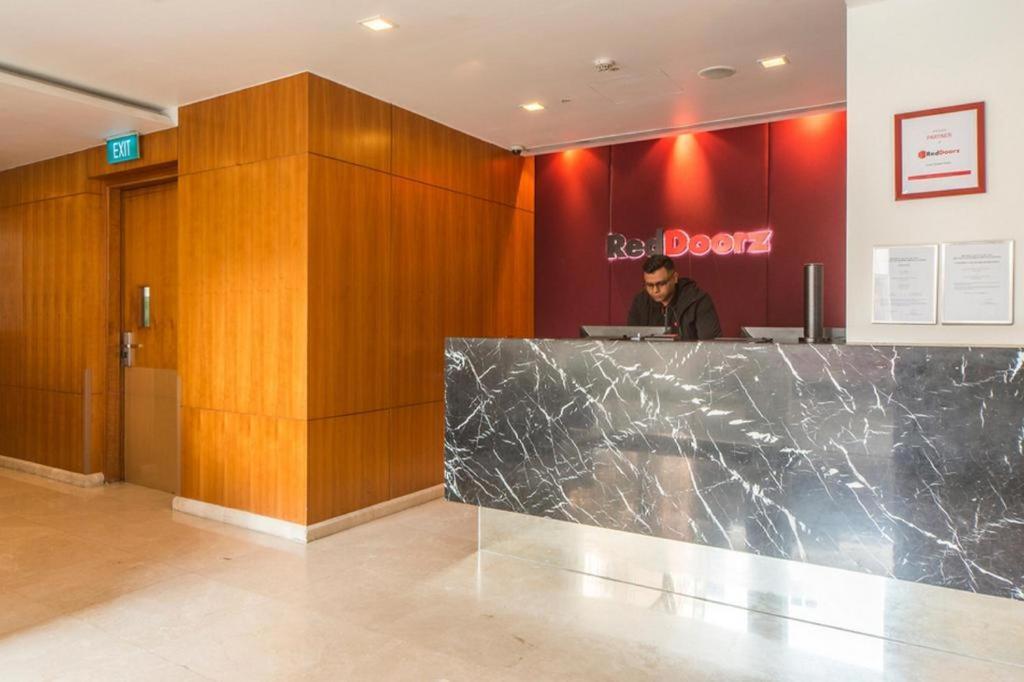 Reddoorz Premium @ Balestier Hotel Singapore Exterior photo