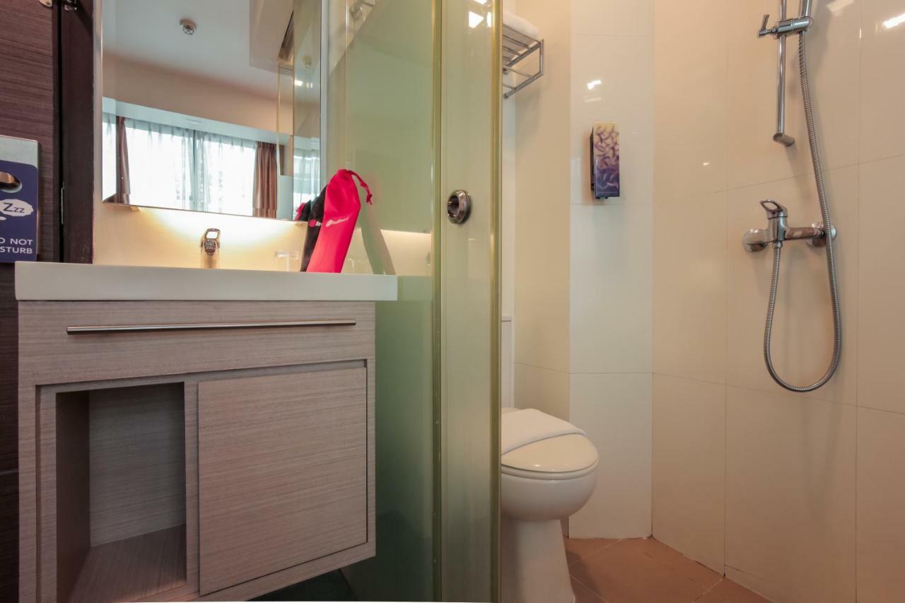 Reddoorz Premium @ Balestier Hotel Singapore Exterior photo